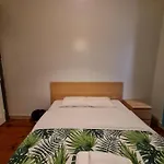 Oda ve Kahvaltı Shangri-la Anjos 2*
