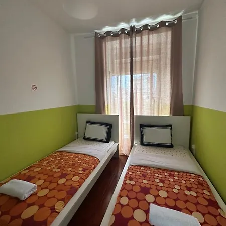 Shangri-La Hostel Anjos 2* Lisbon