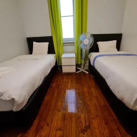 Shangri-la Anjos B&B 리스본