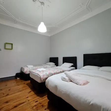 Bed & Breakfast Shangri-la Anjos Lisboa